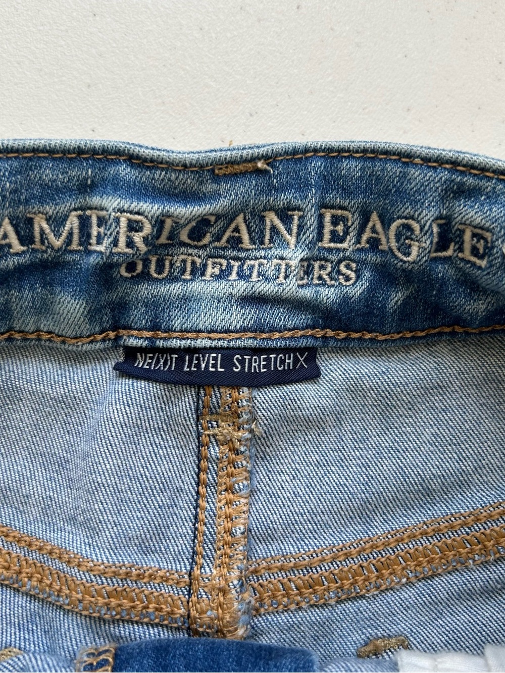 American Eagle Denim Short Size 4 Distressed Raw Hem Stretch - Picture 4 of 8